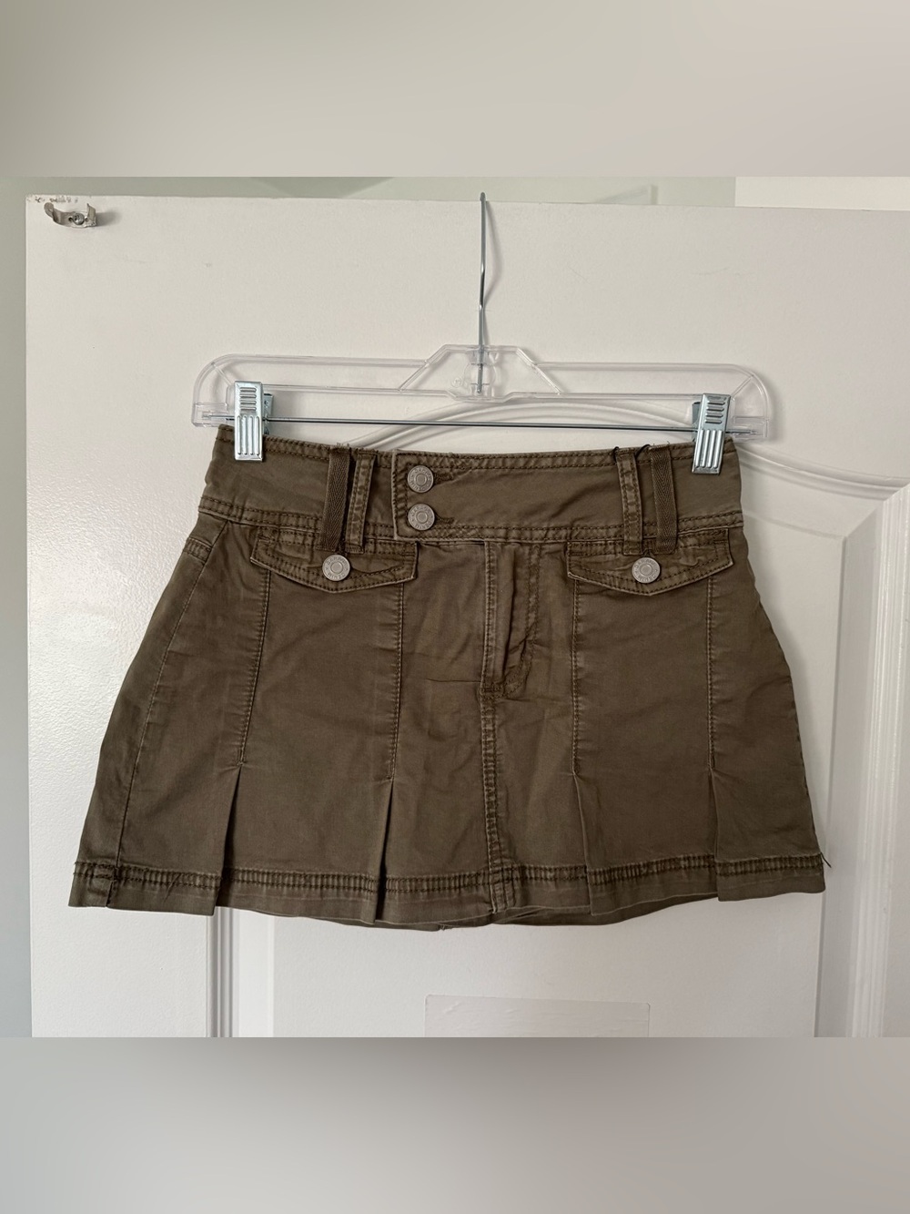 Garage Olive Pleated Mini Skort